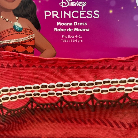 Disney Moana Costume and sandals - Picture 2 of 5